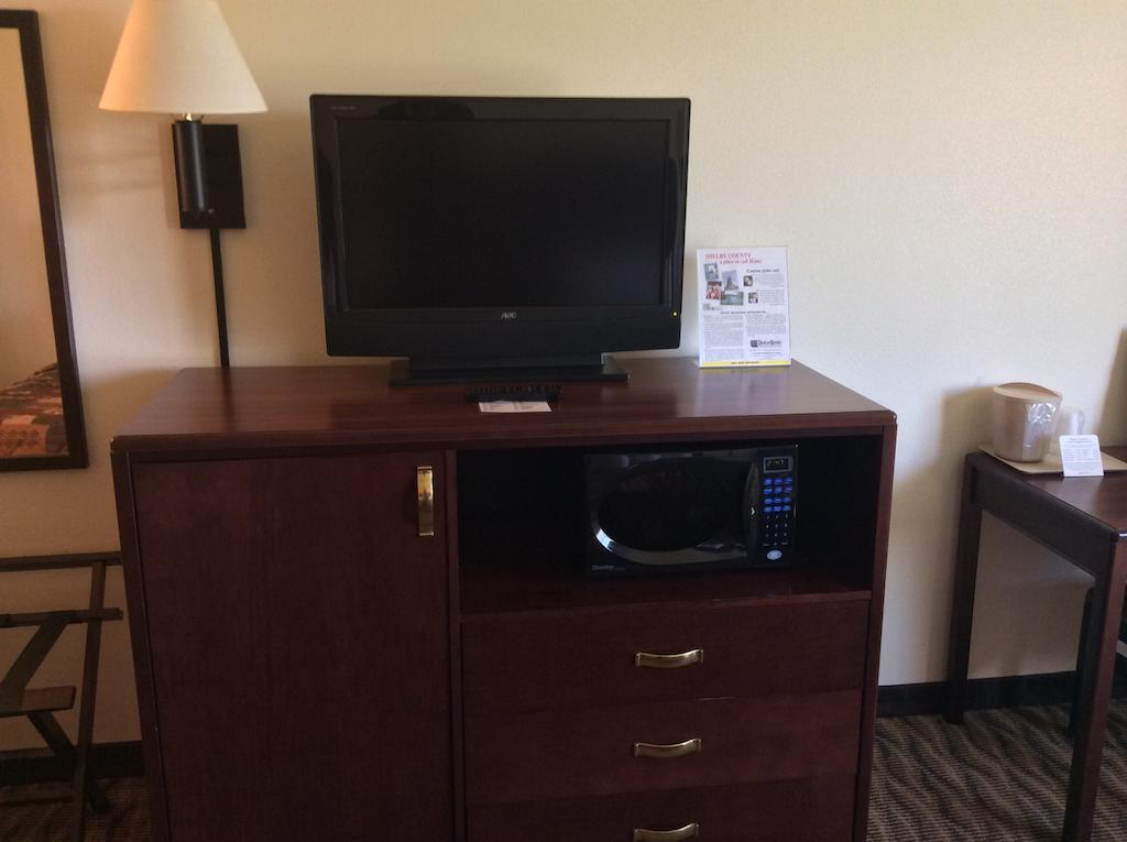 Baymont By Wyndham Harlan Hotel Room photo